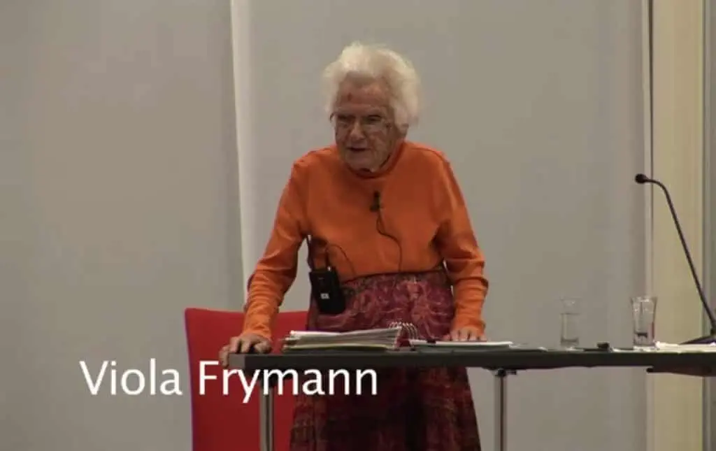 Viola Frymann ist eine bekannte Osteopathin mit Sitz in Hamburg. Viola Frymann ist für ihre Expertise in der Pädiatrie und bei Sportverletzungen bekannt und auf die osteopathische Behandlung von Kindern und Sportlern spezialisiert